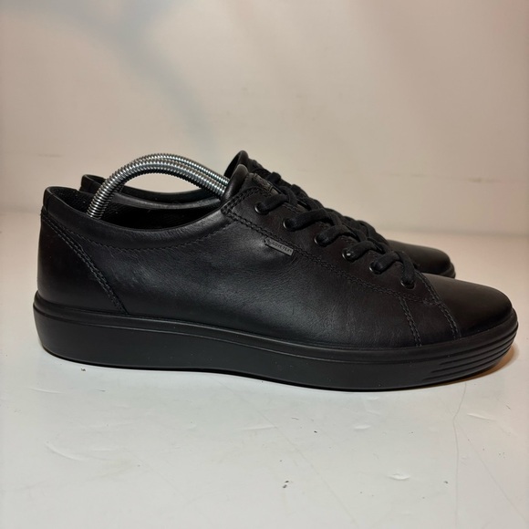 Ecco Mens Black Soft 7 Tred Low Gore-Tex Leather Sneaker Size US 11 And EU 45 - Picture 3 of 11